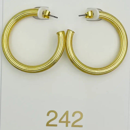 Lateral Line Hoop (Vintage Gold)