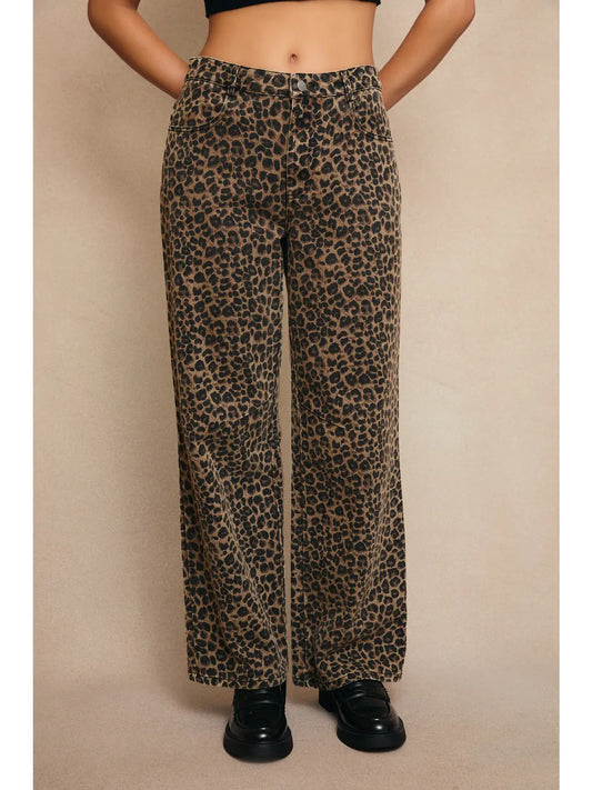 Mid-Rise Leopard Print Boyfriend Jeans