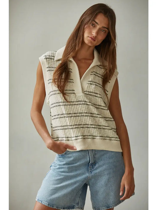 Knit Open Collar Neck Sleeveless Top