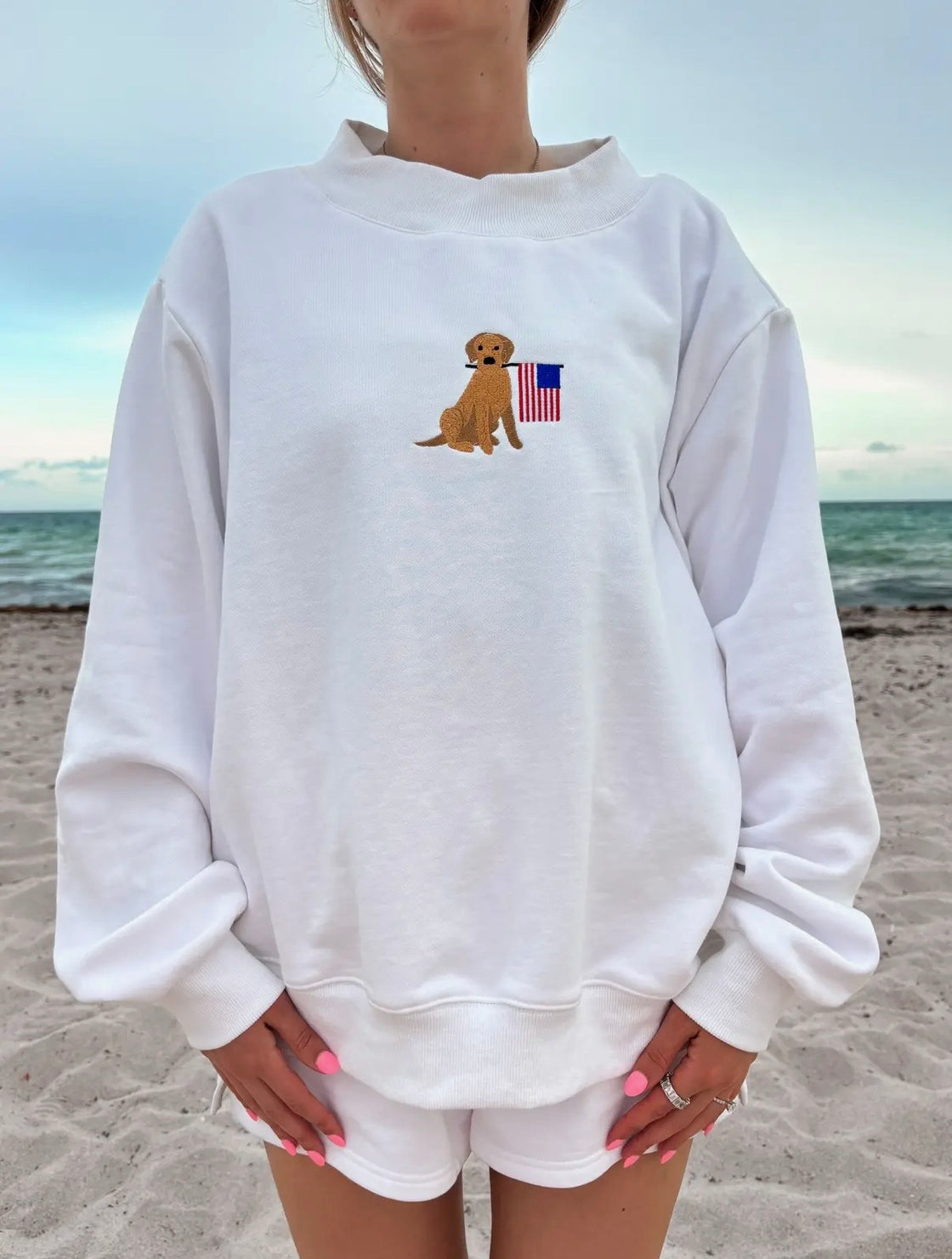 White American Flag Dog
Mockneck Sweatshirt 100%
Cotton