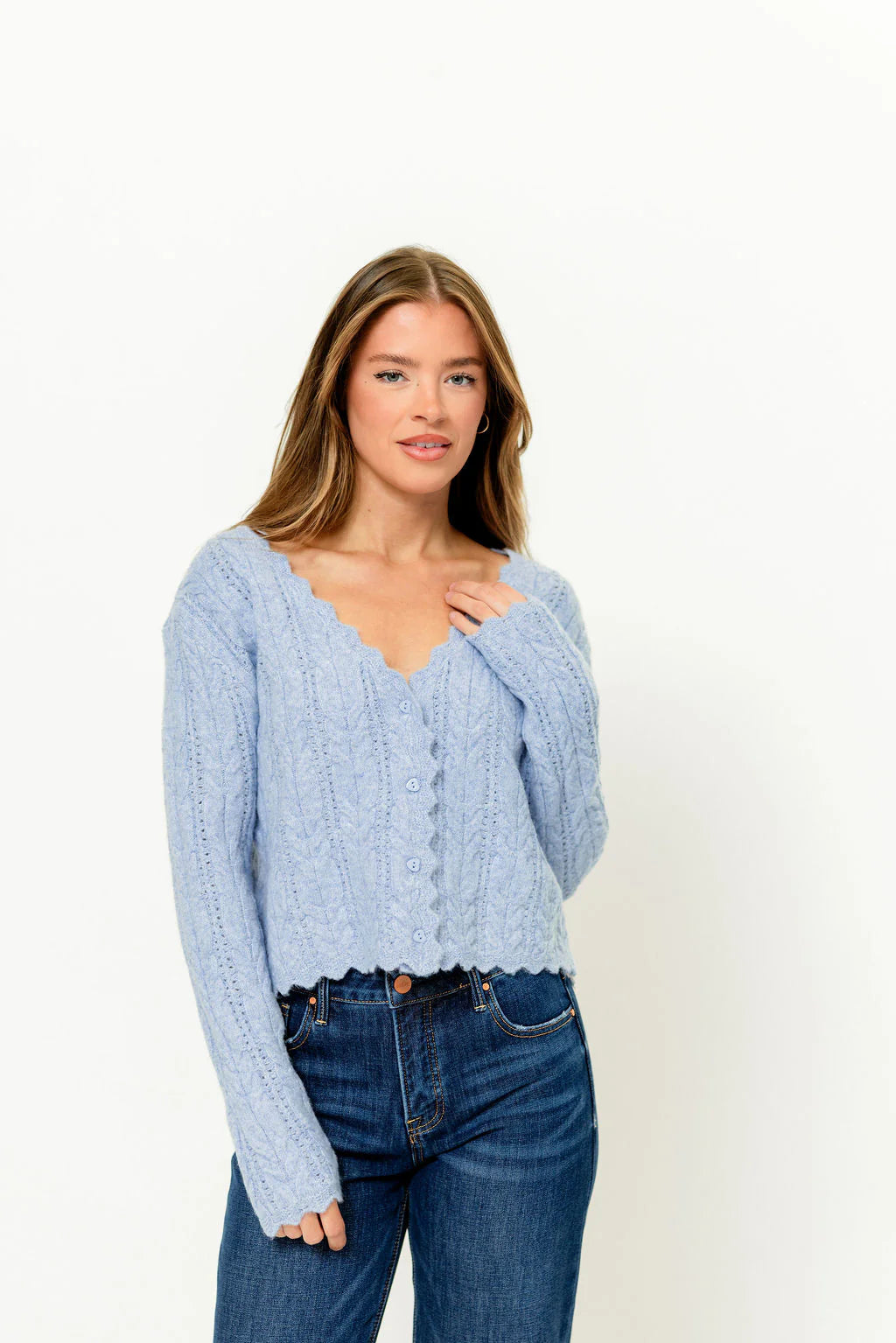 Scallop Hem Cable
Knit Cardigan