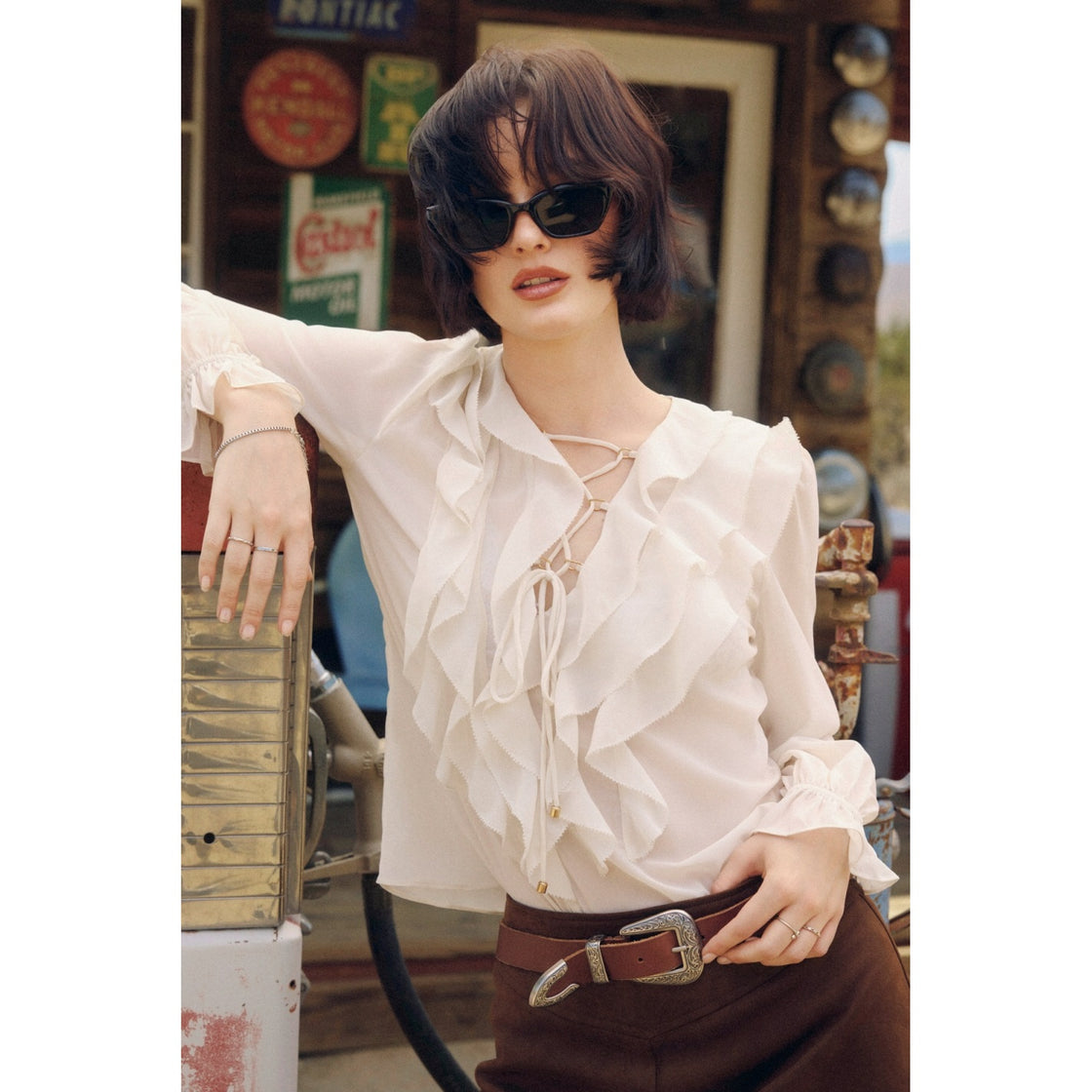 Erosion and Light Frilly Chiffon Blouse